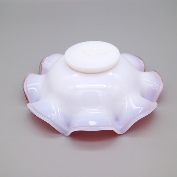 Antique Victorian Pink Cased Glass Ruffled Berry Bowls (Set of 4) - Picture 9 of 11